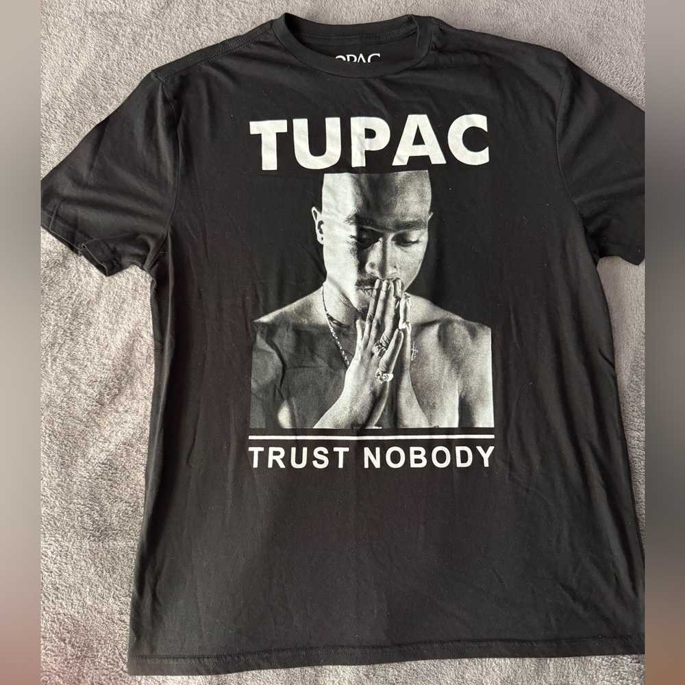 Black Tupac Graphic T-Shirt